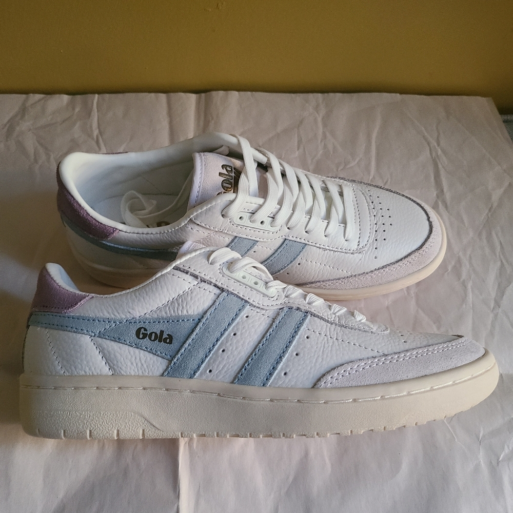 Gola Falcon sneakers size 5 (runs BIG: more a size 6 or 6.5)